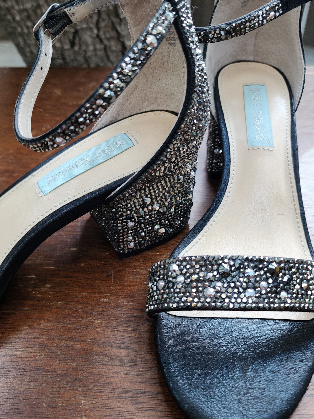 BETSEY JOHNSON SB-Mari Black Rhinestone Block Heel Ankle Strap Sandals Size 8M